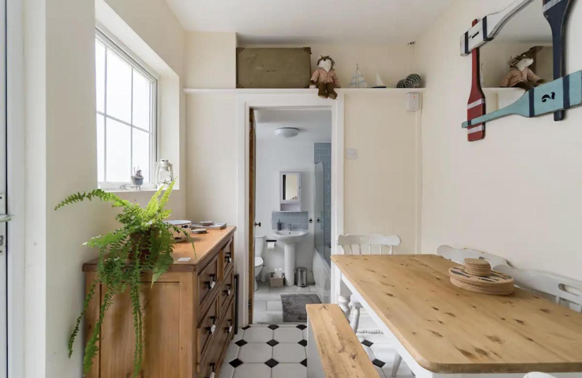 Beautiful Sea Front Cottage In The Ocean City Plymouth Extérieur photo